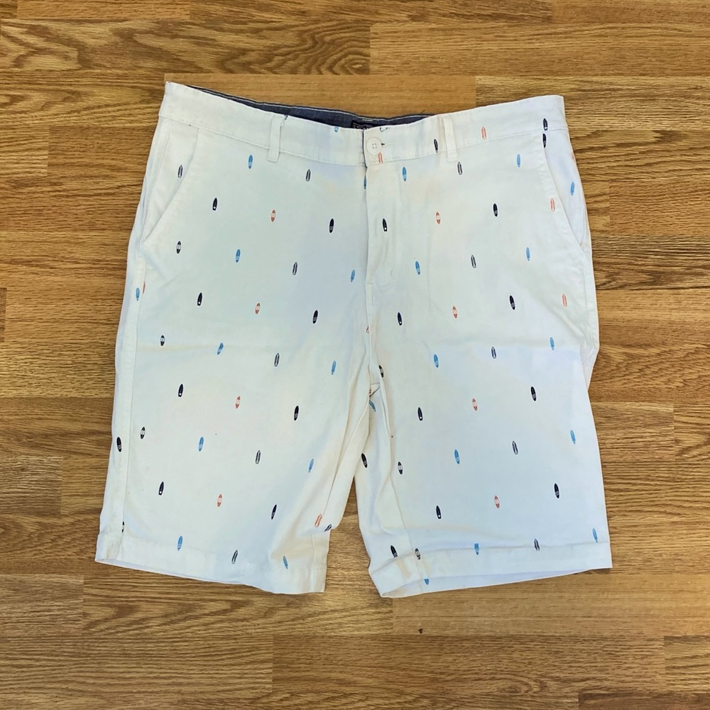 Trademark Surfing Board Pattern Shorts Sz. 36